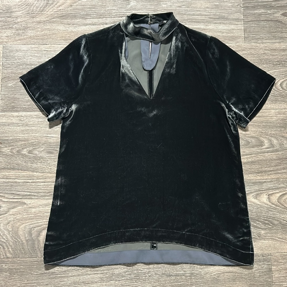 Madewell Size Medium Short Sleeve Velvet Choker Top Blouse Gray Work Neutral